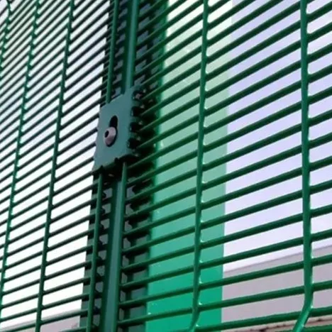 358 Mesh Clips with 358 fence