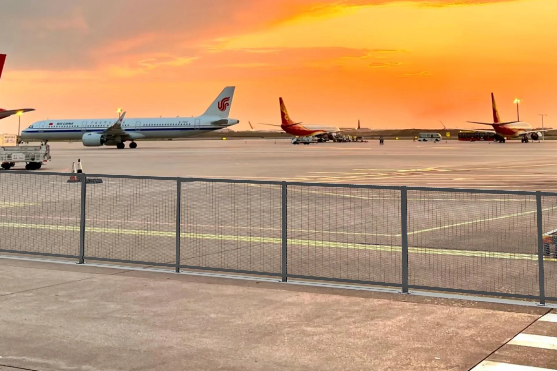 358 mesh fence post in airport