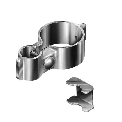 Fence Pipe clamp on hinge Detail