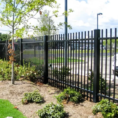 Rod-Top-Rackable-Fence-Panels-Application