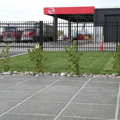 Rod Top Rackable Fence for Commercial