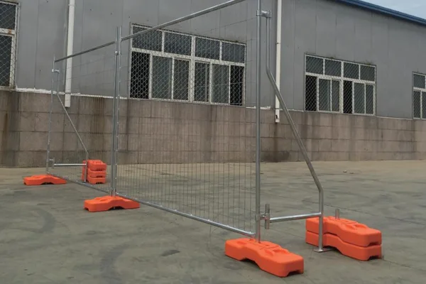 Temporary Fence Site Display