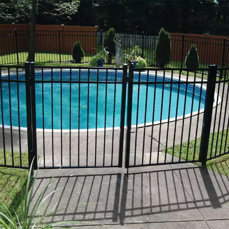 3 Rails Aluminum Flat Top Gate near pool