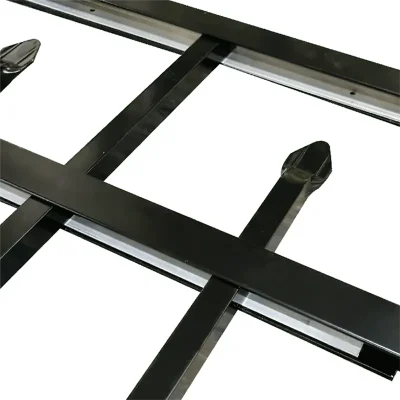 Flat Top With Spear Gate Detail