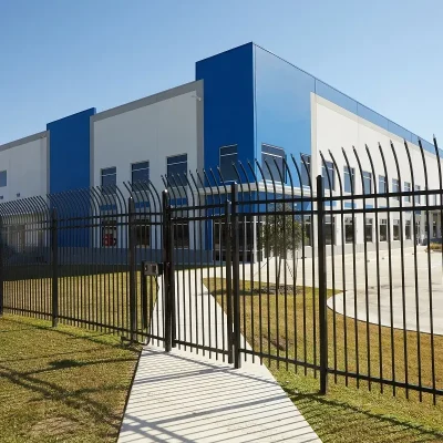 curved spear top gate in factory