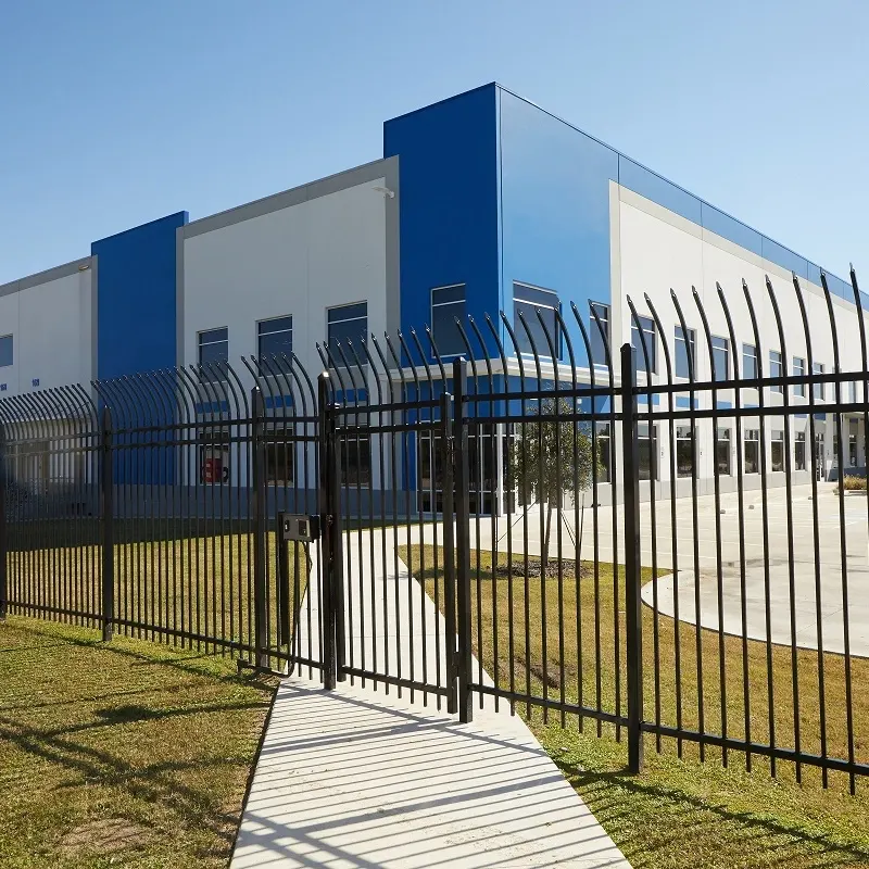 curved spear top gate in factory